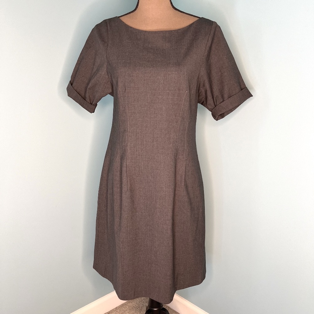 Theory Wool Short Sleeve Knee Length Gray Dress Size 8